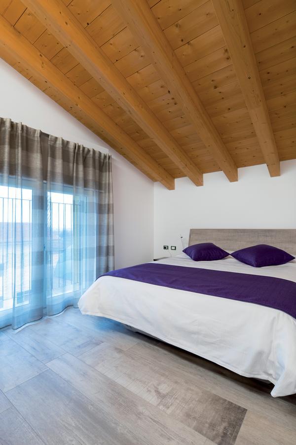 Agriturismo Camisi Qh Cambiago Buitenkant foto